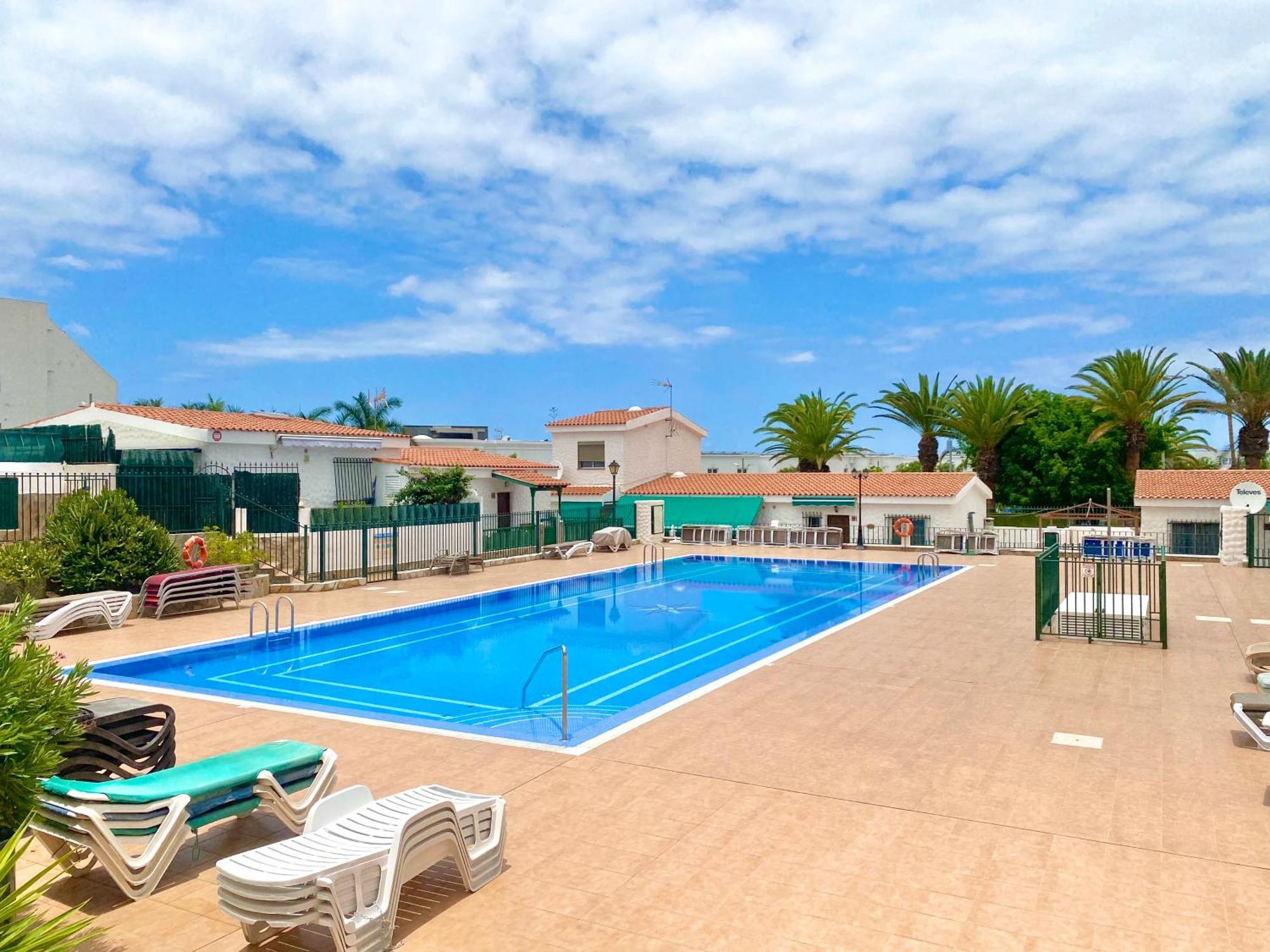 Adeje Beach Apartament + Parking 아데제 외부 사진